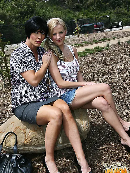 Shay Foxx Haley Cummings