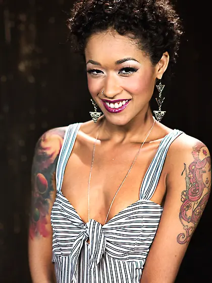 Babe's complicated bondage configuration 