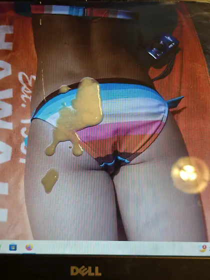 Cute teen butt makes me bust a nut