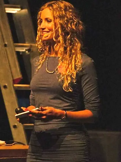 suzannah lipscomb sexy blonde British TV historian