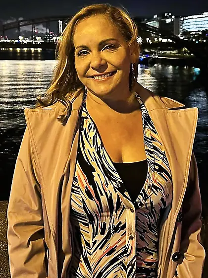 Latina MILF Jackie shows her tits for the guys