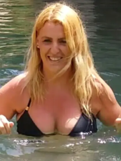 Someone please trib my slut mom if you can please