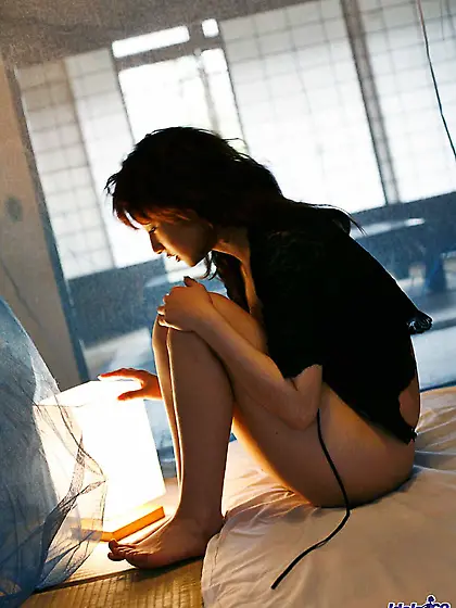 In this gallery,  you can see Reinaa Mizuki and her stunning Asia