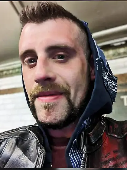 646 ….  Slave faggot …579…..  seeks Master …