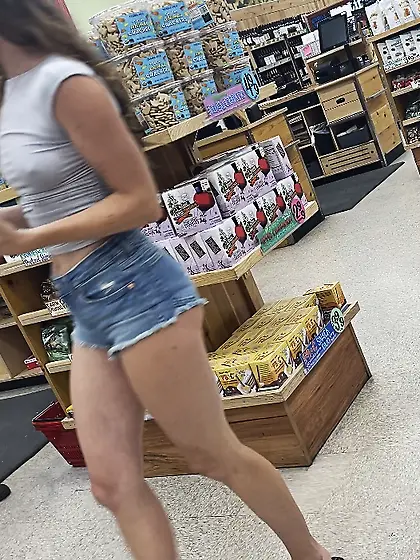 Candid Girls - Ass,  Tits,  Face