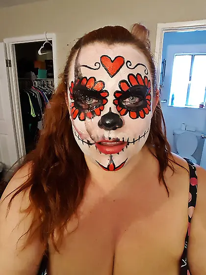 Breaking my throat on this rubber cock