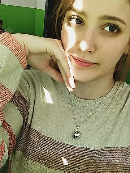 Chanwhore Queen Mini