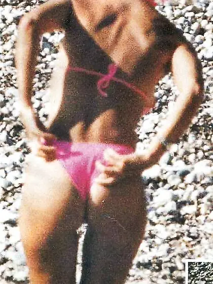 ELENI MENEGAKH KAI ROYLA KOROMHLA