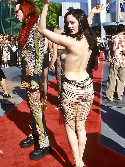 this is how all sluts should dress