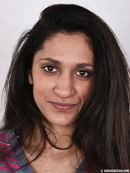 Experienced black hair seductress