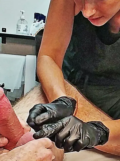 Waxing erection - CFNM.  Happy waxer! 1