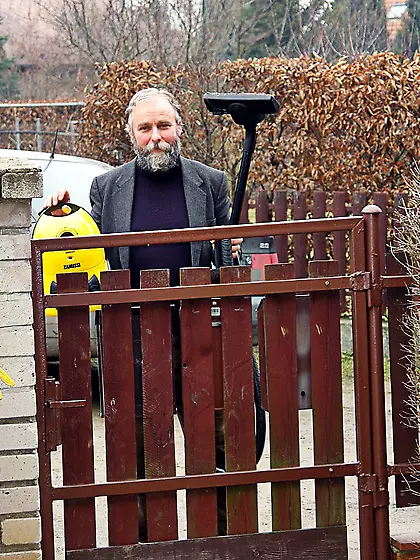 Horny senior salesman shagging