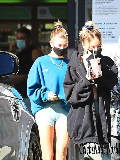 Hailey Baldwin Bieber Cameltoe In Beverly Hills