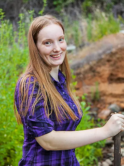 American saggy tits outside