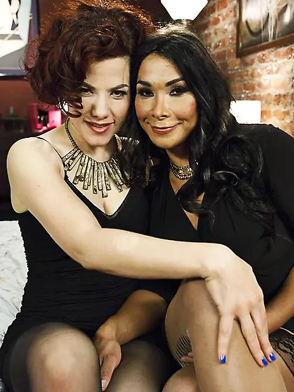 Edgy girl rough blowjob