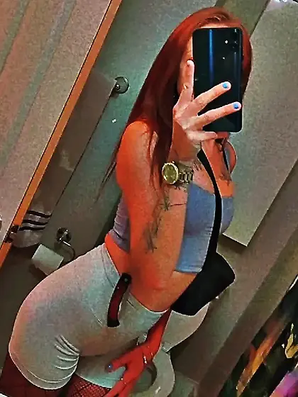 Tiny easy to overpower Xanax taking bimbo Hailey