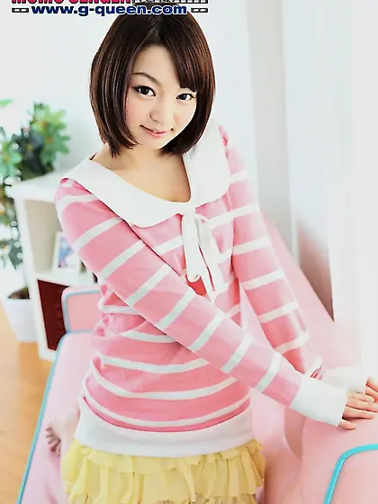 Pretty yellow skirt white