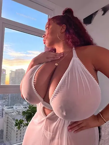 Huge (female) tits of all flavors