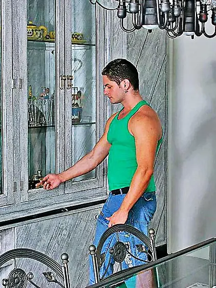 Teen cutie drilled on the floor