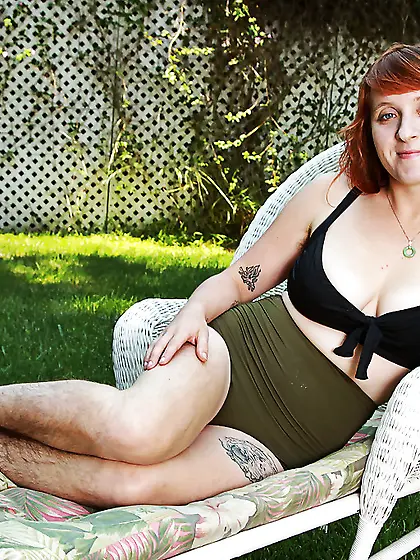 Mature naked armpits