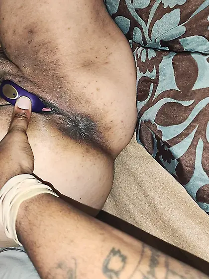 LatinaMilf and toys