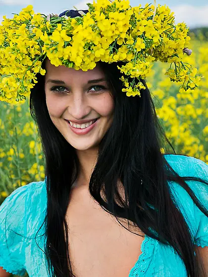 The nude brunette teen Katya AC looks like the meadow queen posi