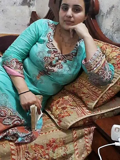 Desi muslim aunty naked