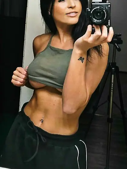 Bobbi Wallace. Fuck dude