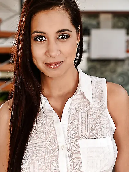 Asian girl receives more pleasure when she fingers asshole inste