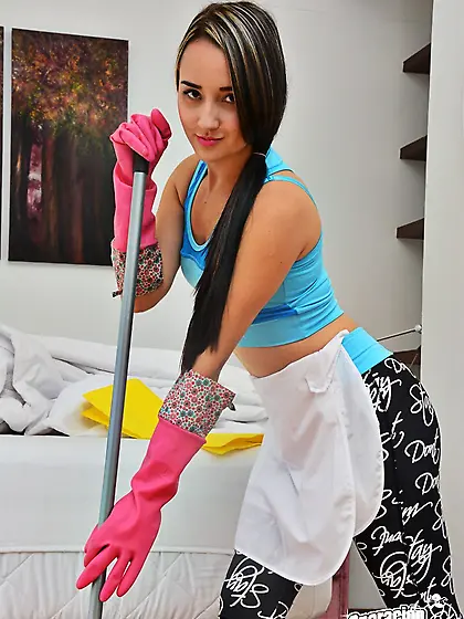 She gets up to suck his dick some more after fucking tools