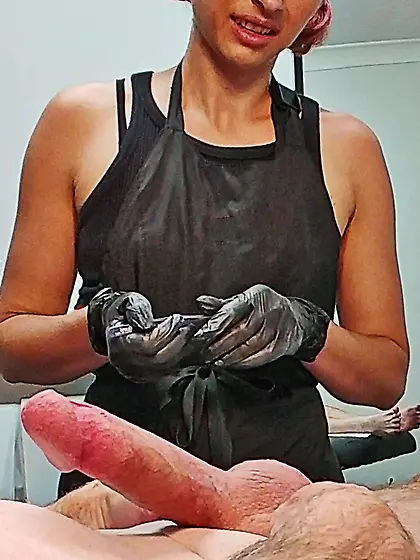 Waxing erection - CFNM.  Happy waxer! 2