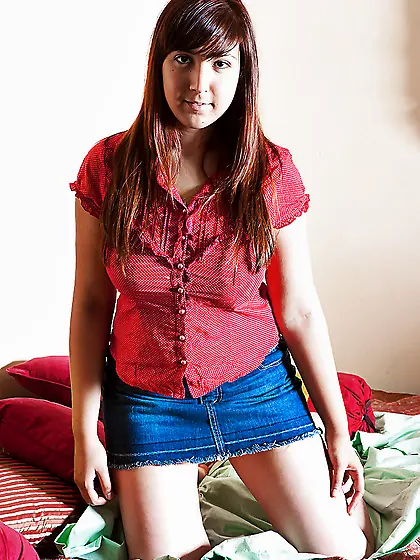 Saggy tits cute teen amateur