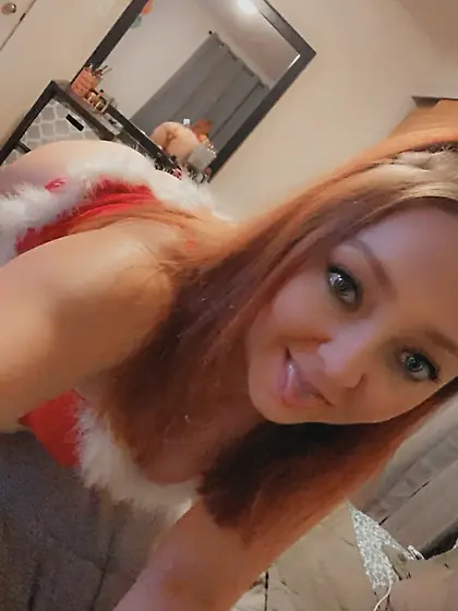 My stepsister's Christmas shoot