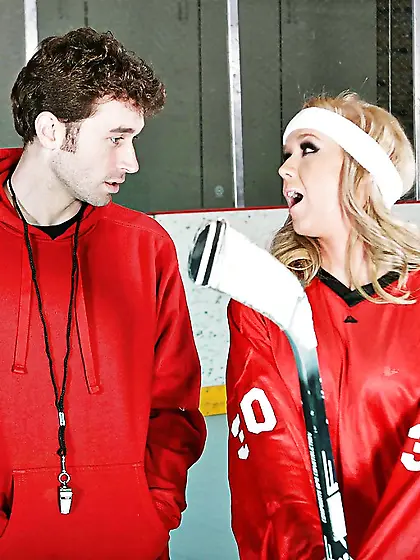 American fit gorgeous blonde blowjob