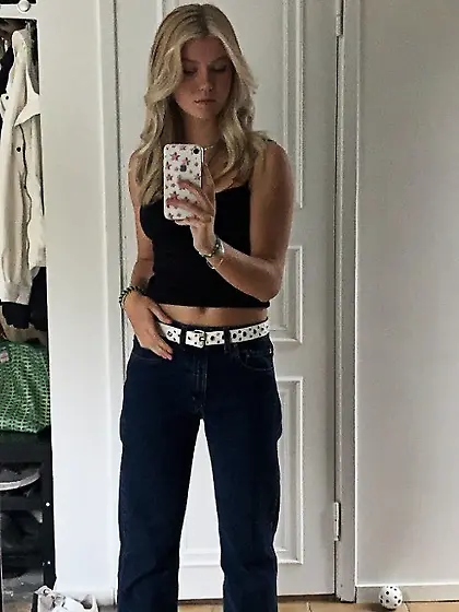 Freeuse Swedish slut Joline