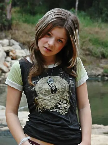 Hot teen gal Emily 18 strips outdoors and unveils her hot fuckab