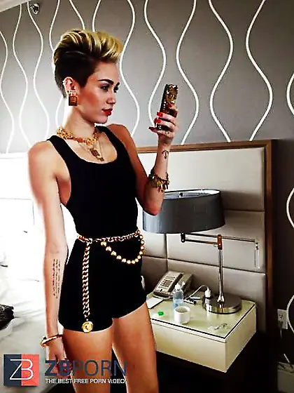 Miley Wonderful Super-Bitch