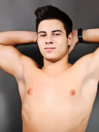 Brunette bryce perform anal