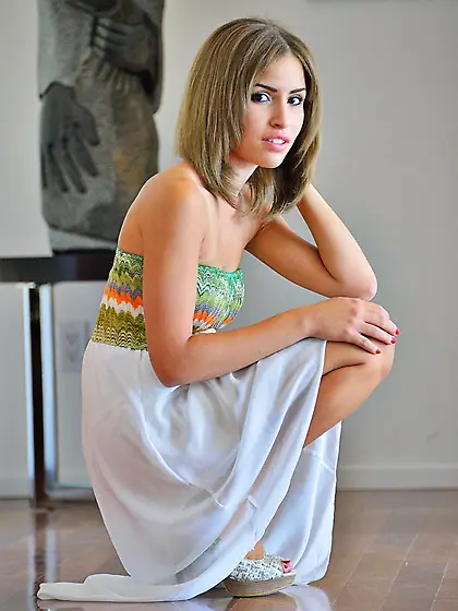 Naughty teen latina Natasha White shows off her fantastic lithe