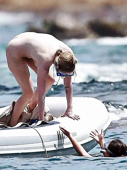 Fat dick stretching pussy of hot pick up girl