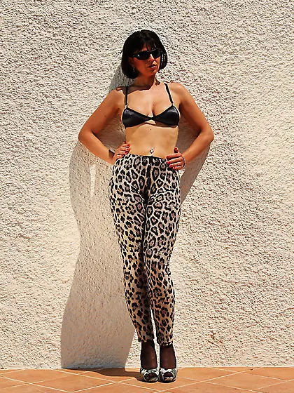 Brunette pulls cheetah print