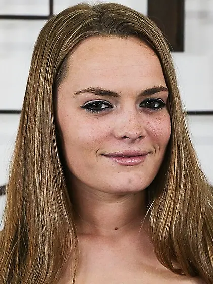 Breath-taking lassie blonde hair