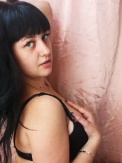 Brunette katyperrysquirt perform anal