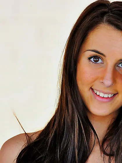 Seducing teen Alannah Monroe is absolutely naked and gorgeous in