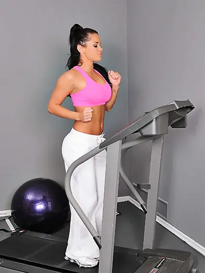 American fit big tits gym