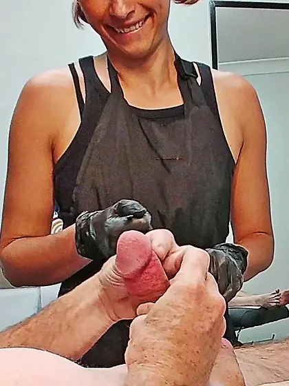 Waxing erection - CFNM.  Happy waxer! 2