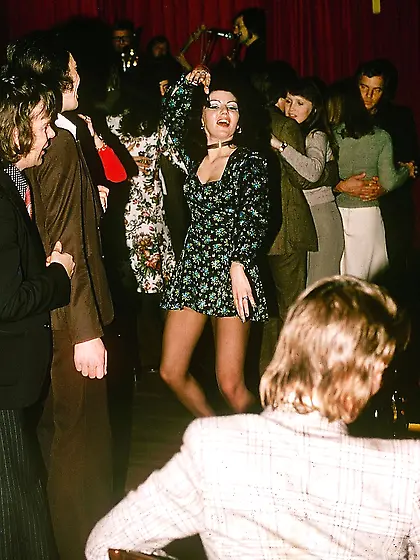 Stunning hottie luscious body