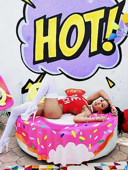 American pretty nympho