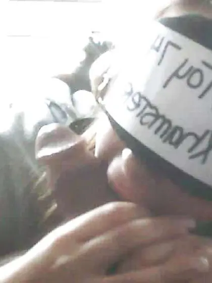 bei ihrer lieblings beschaeftigung - fellating stiffy