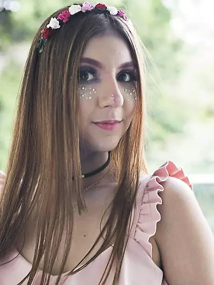 Girl live sex